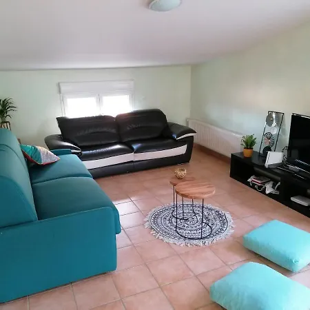 L'oustaou D'aiglun Дом отдыха