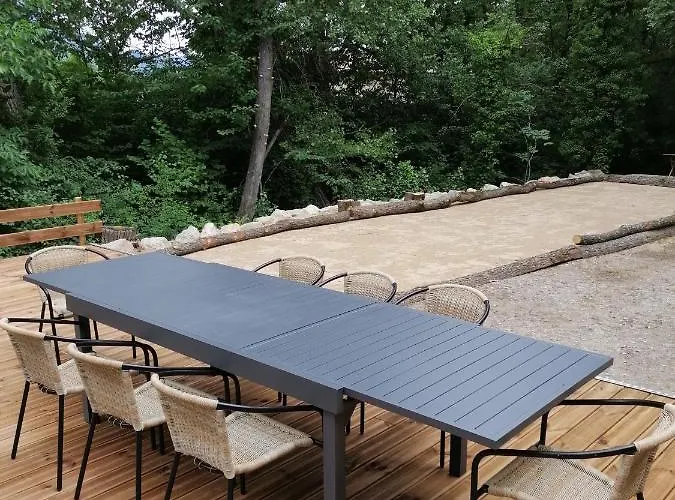 Дом отдыха L'oustaou D'aiglun